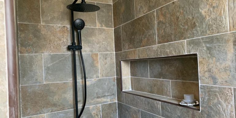 5, baño vivienda moderna madrid
