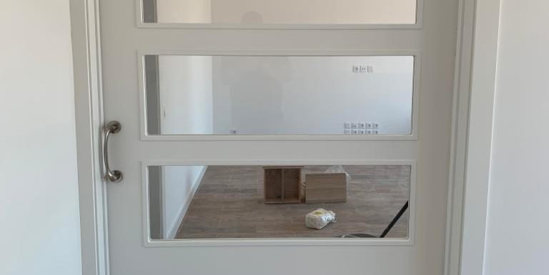 puerta interior vivienda moderna madrid 21